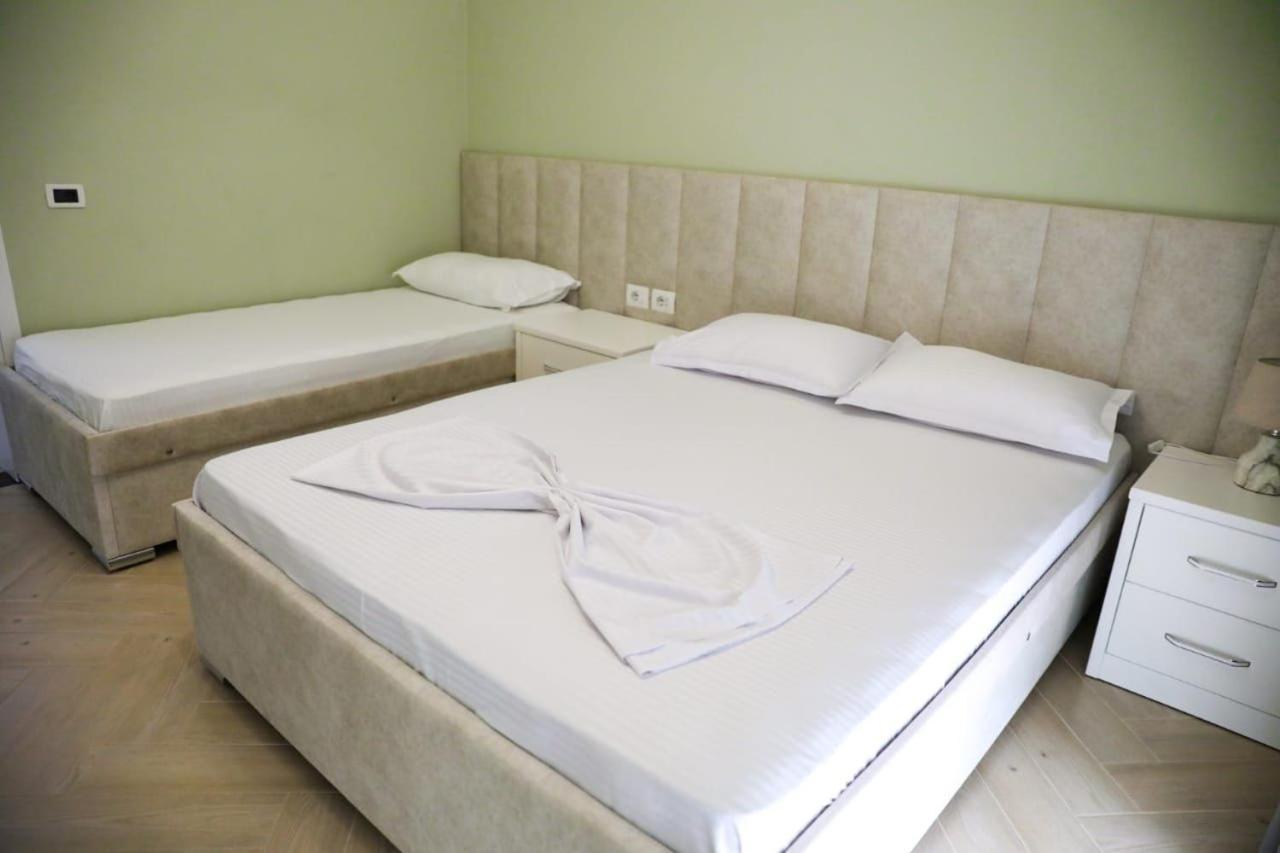 Merkaj Hotel Berat Exterior photo